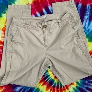 Old Navy Short Khaki Pants
